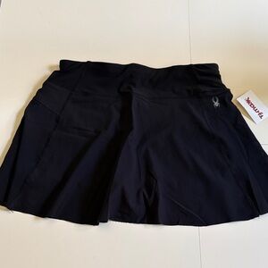 Spyder Women's small Black Skirt with built in shorts.